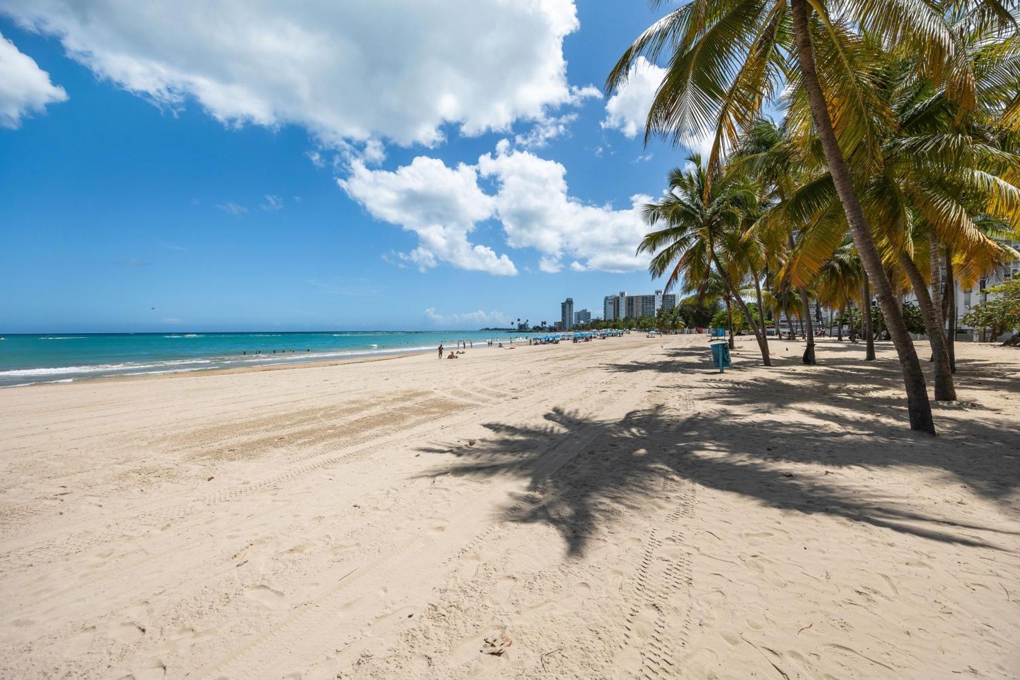 Borinquen Beach Inn San Juan Exterior foto